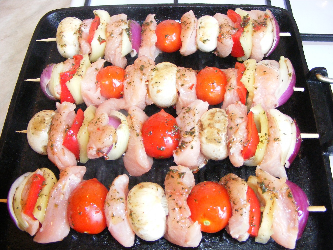 Шашлык в духовке на шпажках с овощами в духовке рецепт с фото