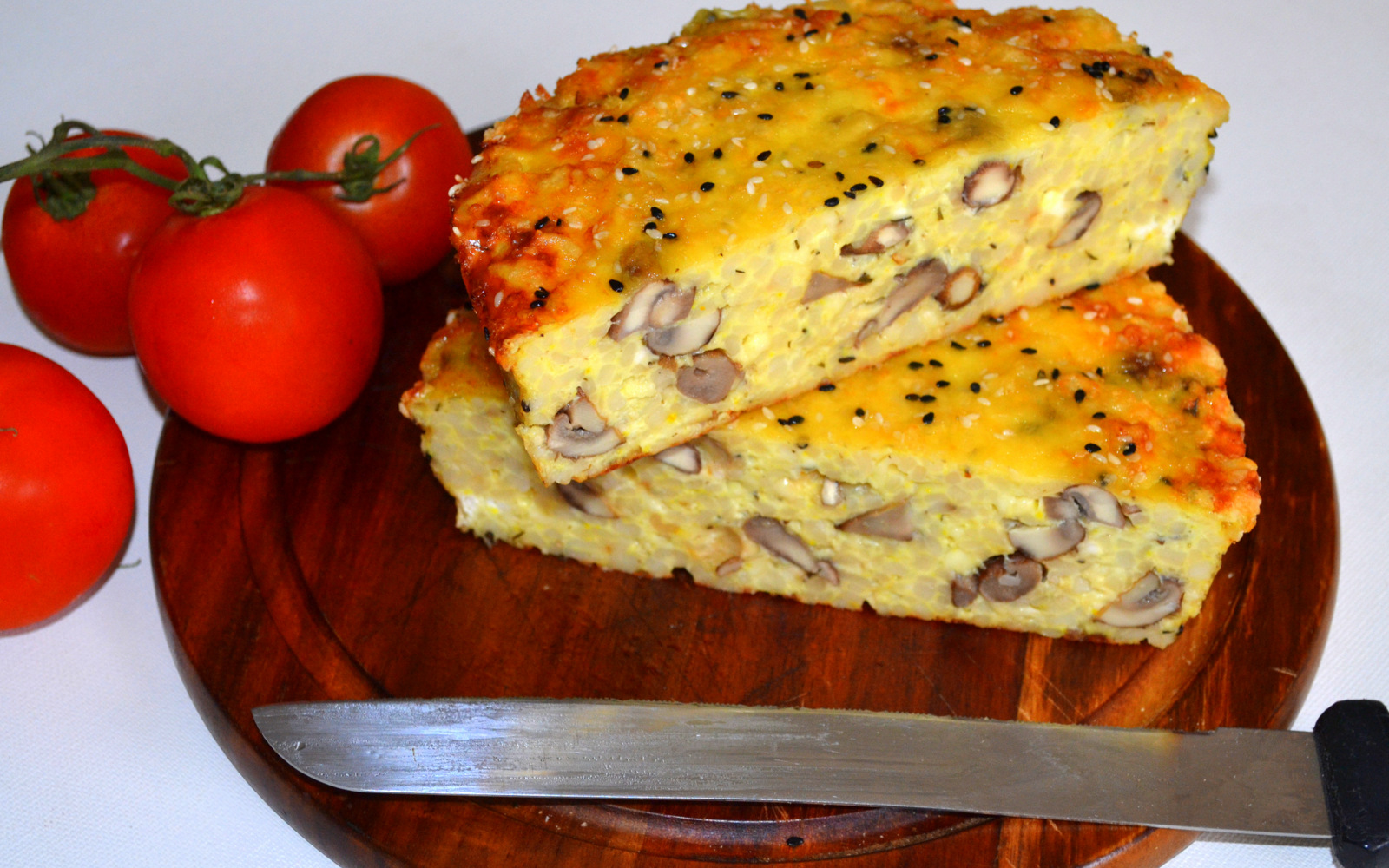 Запеканка с яйцами в духовке сыром. Запеканка из макаронных изделий. Запеканка с макаронами и грибами. Гриб макаронник. Средиземноморская запеканка.