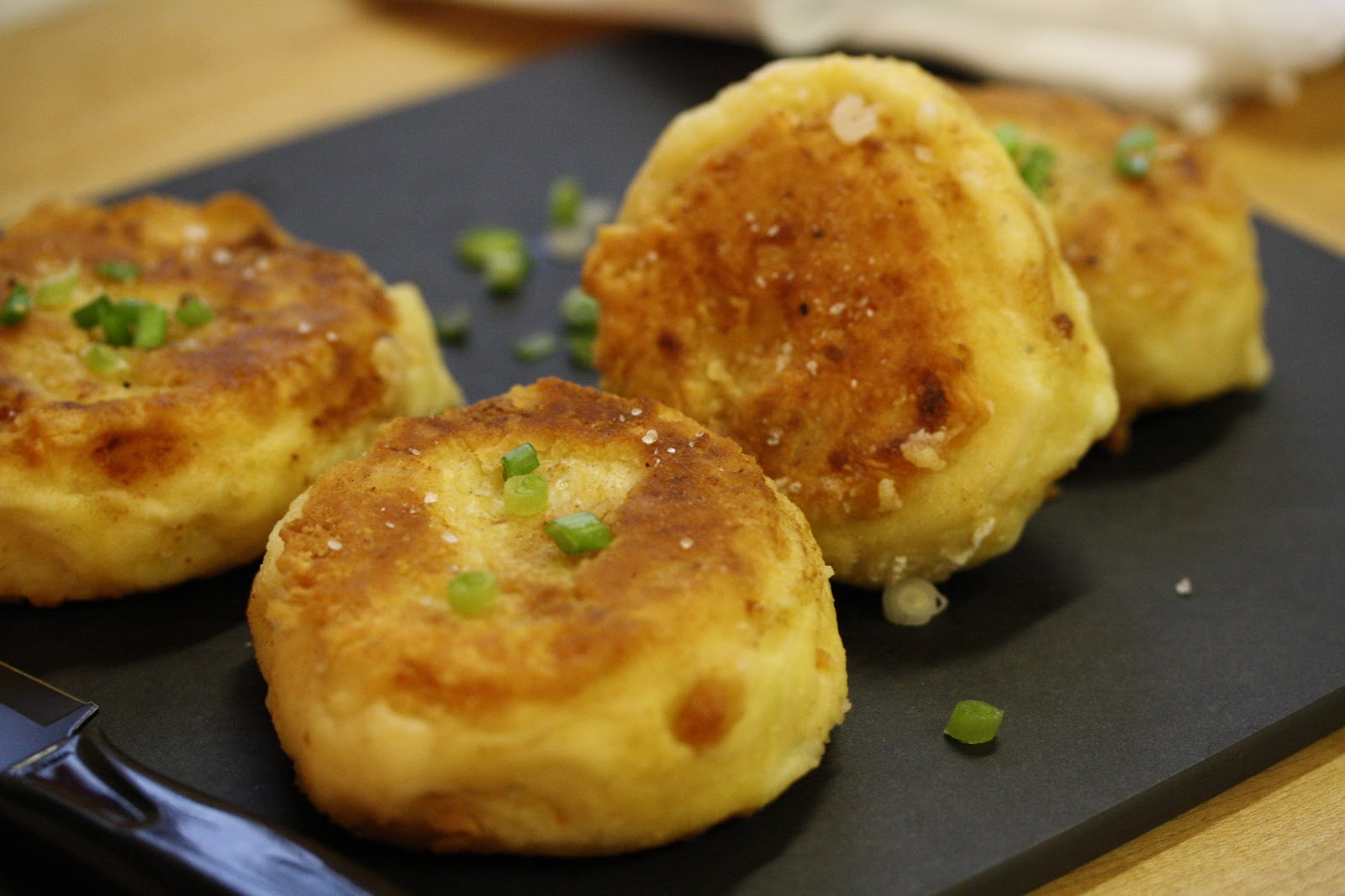Рецепт картофельных котлет с грибами на сковороде