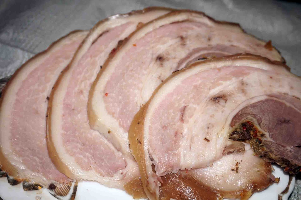 Что приготовить из грудинки свиной на ужин быстро и вкусно можно рецепты с фото пошагово