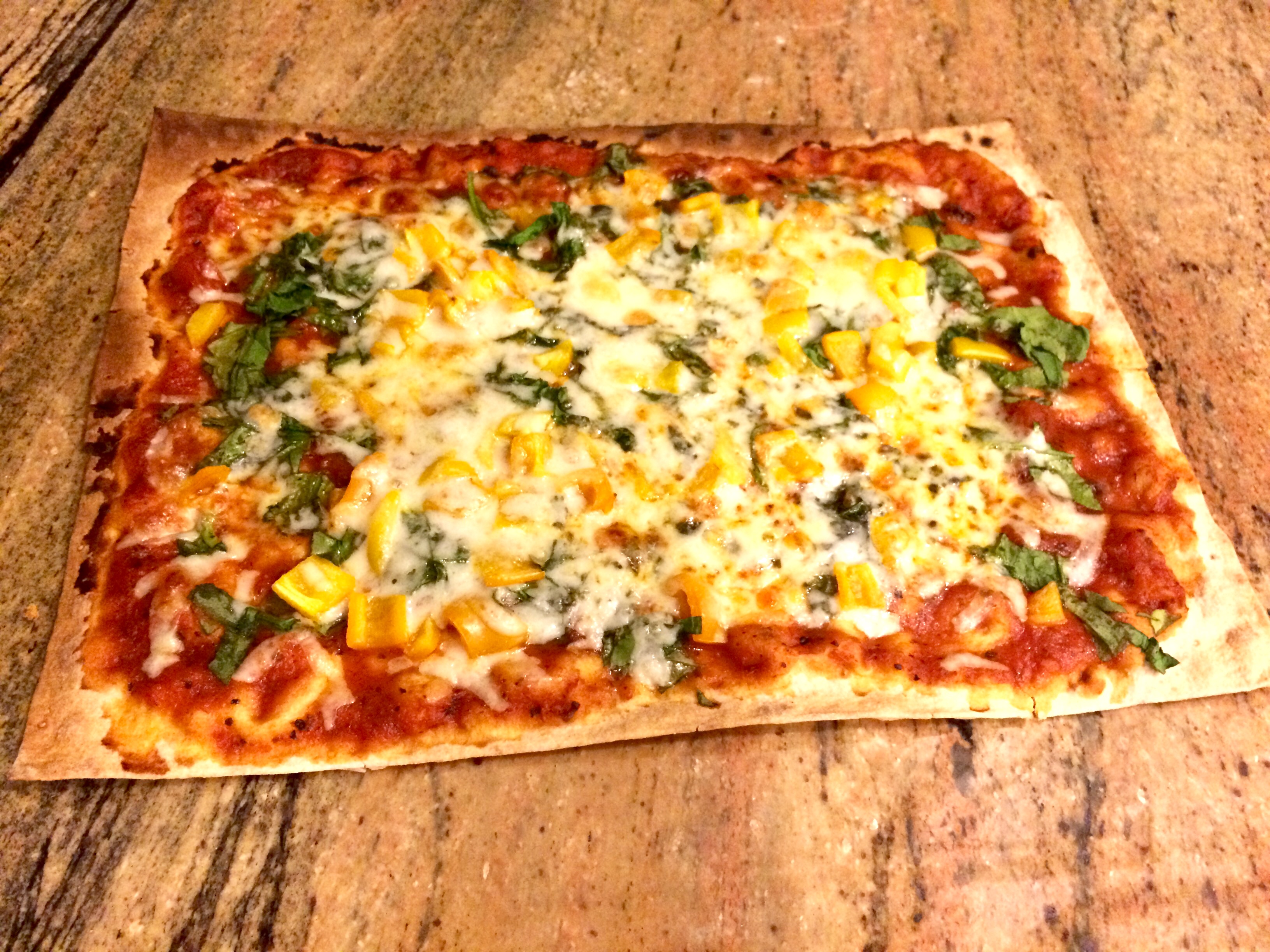 пицца с лавашом на сковороде с яйцом и сыром и колбасой рецепт фото 90