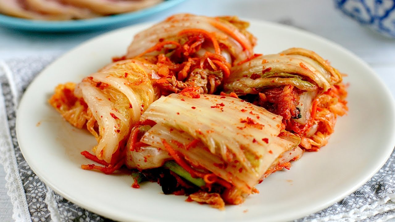 Kimchi загородный. Кимчи Корея. Кимчи Чимчи. Корейская капуста кимчи. Кимчхи корейская кухня.