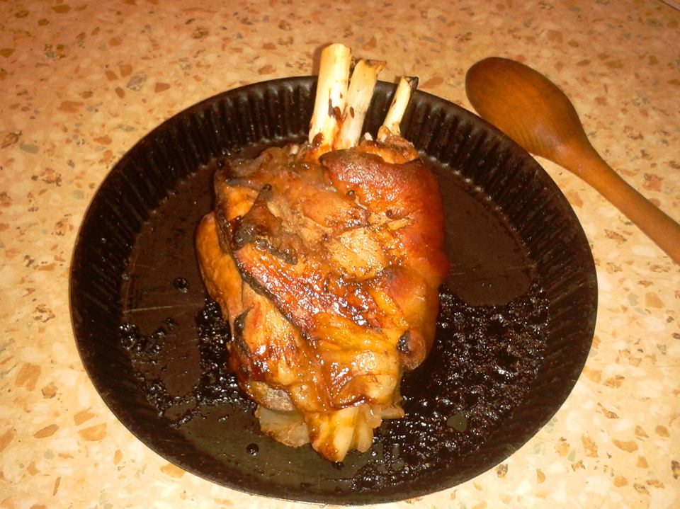Свиная рулька запеченная в духовке в рецепт с фото пошагово