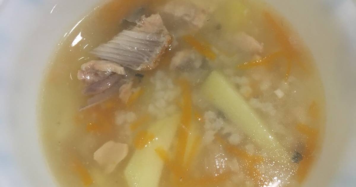 Из какой консервы варят рыбный суп. Рыбный суп из консервов пузыриться. Суп рыбный консерв ТК. Суп из консервы с вареным яйцом. Рыбный суп из консервов по шагово.