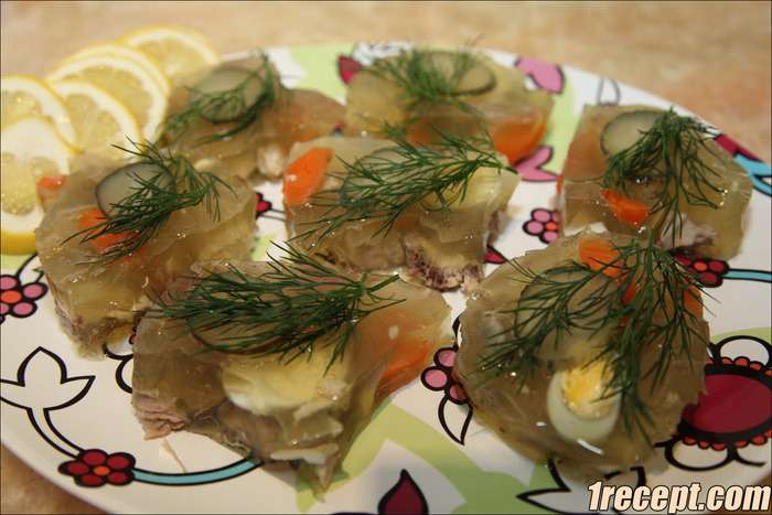 Заливное из скумбрии. Заливное из карася. Холодец из скумбрии. Заливное из скумбрии в желе с белым вином.