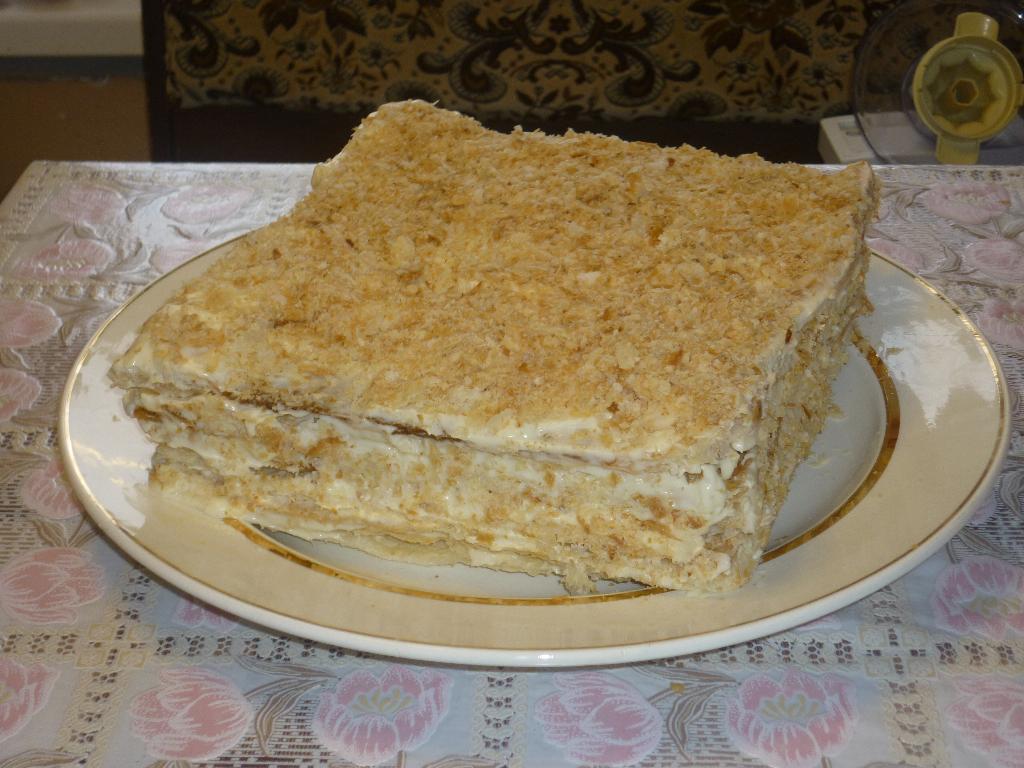 Наполеон торт из готового слоеного теста со сгущенкой и маслом пошагово с фото дрожжевого