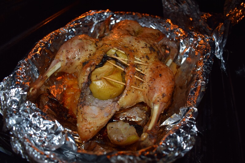 Курица в фольге на углях целиком рецепт с фото